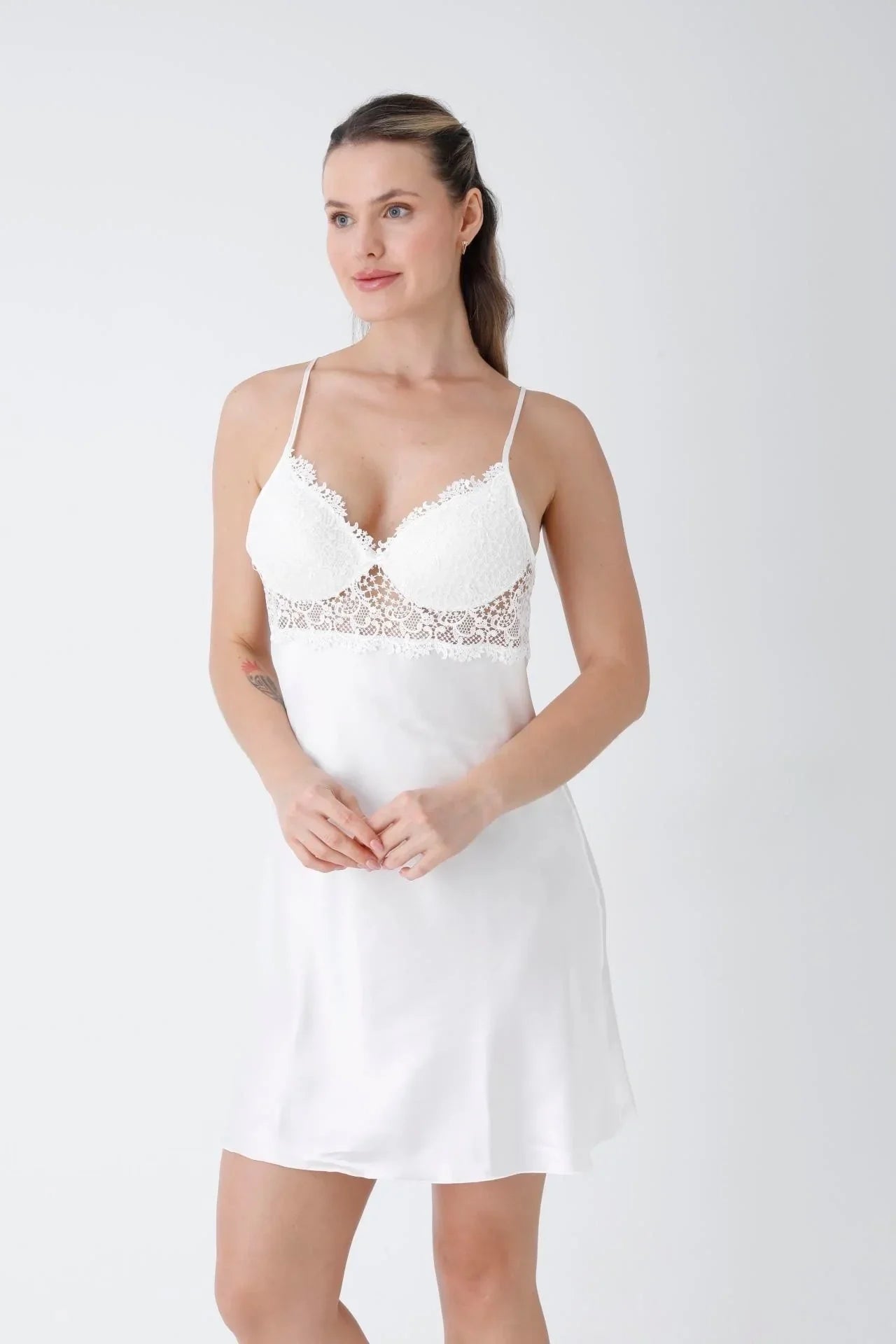 Ecru Short Nightgown Dressing Gown Set