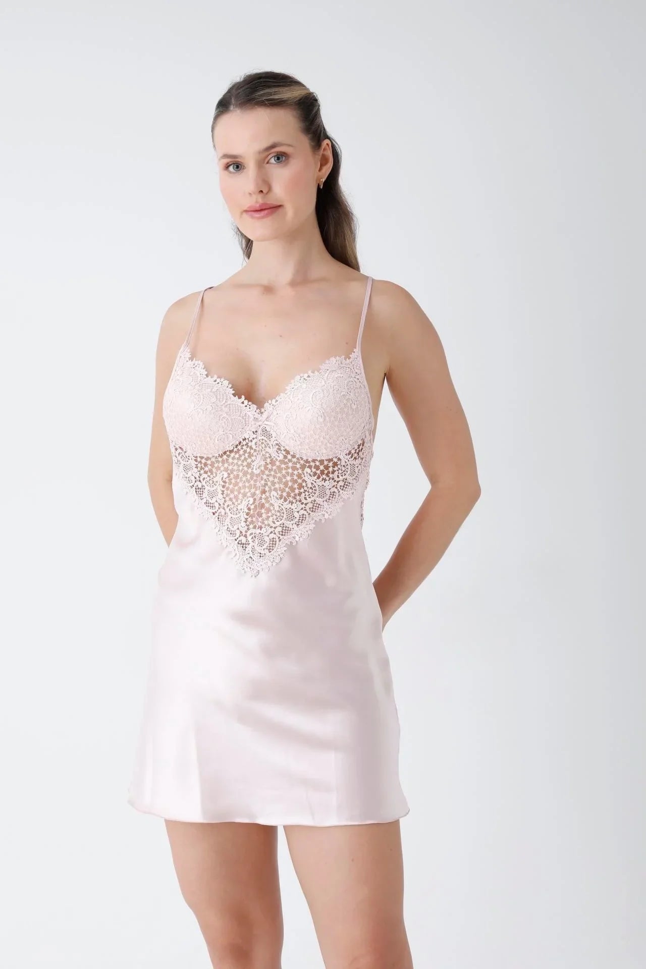 Powder Guipure Embroidered Satin Nightgown Dressing Gown Set